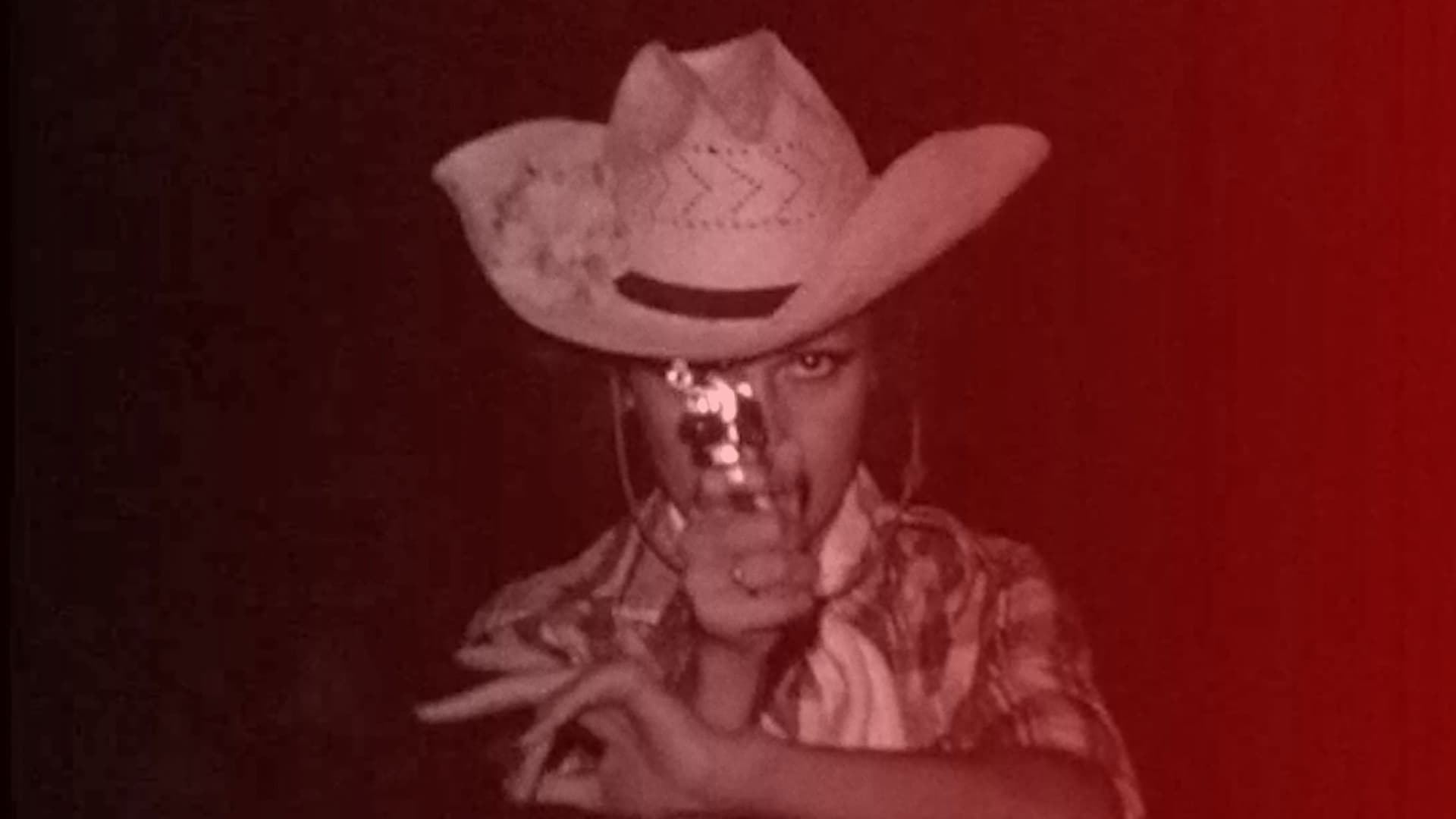 Bajo las banderas, el sol