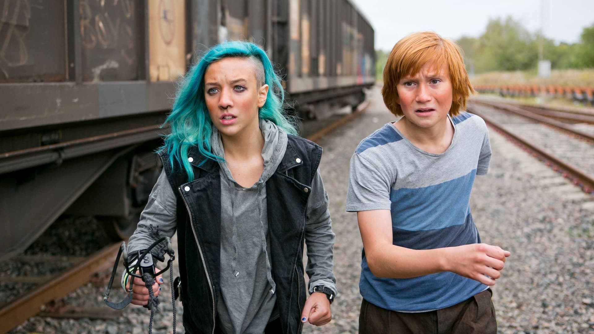 Altın Pantolonlu Çocuk